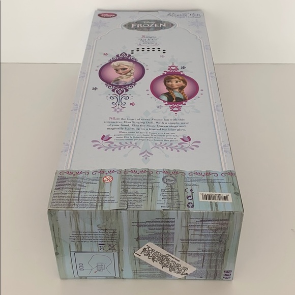 Disney Store Elsa Singing Doll Frozen - Picture 8 of 16